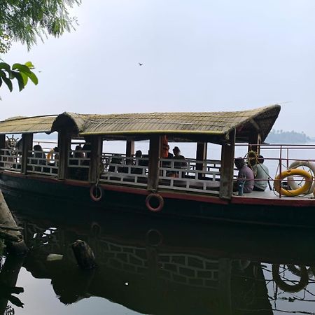 Ashtamudivillas Kollam Kültér fotó